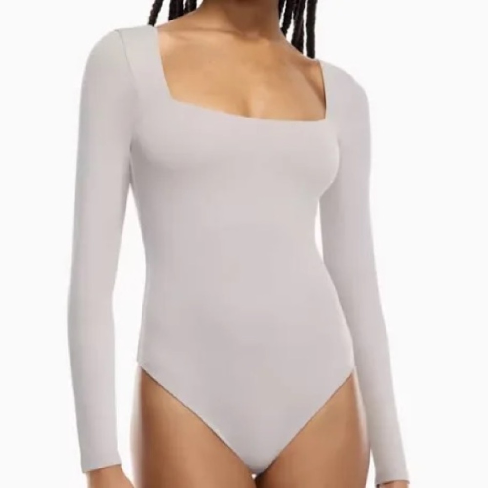 Original Contour Squareneck Hip Longsleeve